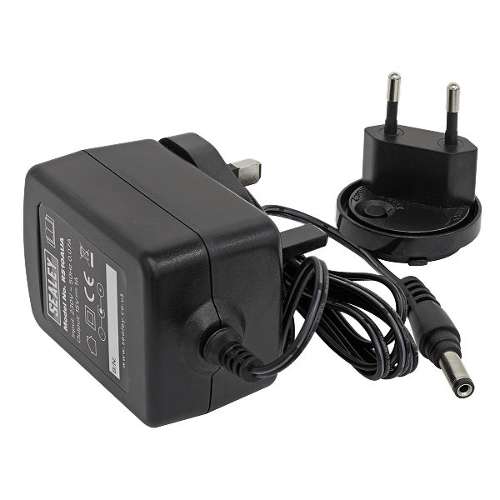 Universal Adaptor 1.0A 15V